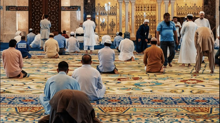 Khutbah Jumat 15 Agustus 2025: Mencintai Tanah Air Sebagai Bagian dari Iman