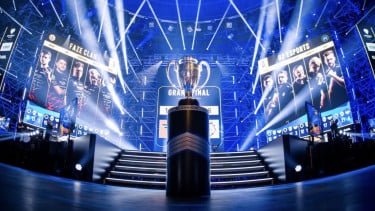 Evolusi Industri Esports Indonesia 2025: Profesionalisasi, Ekonomi Digital, dan Masa Depan Olahraga Elektronik