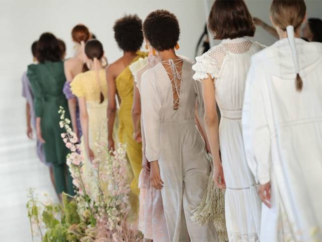 Industri Fashion Ramah Lingkungan Indonesia 2025: Tren Sustainable, Kreativitas Lokal, dan Tantangan Global